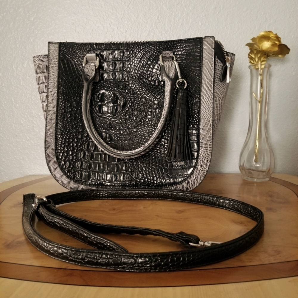 EST 1946 CROCODILE PURSE